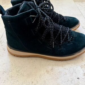 Ugg Women's Lakesider Heritage Black Suede Boots